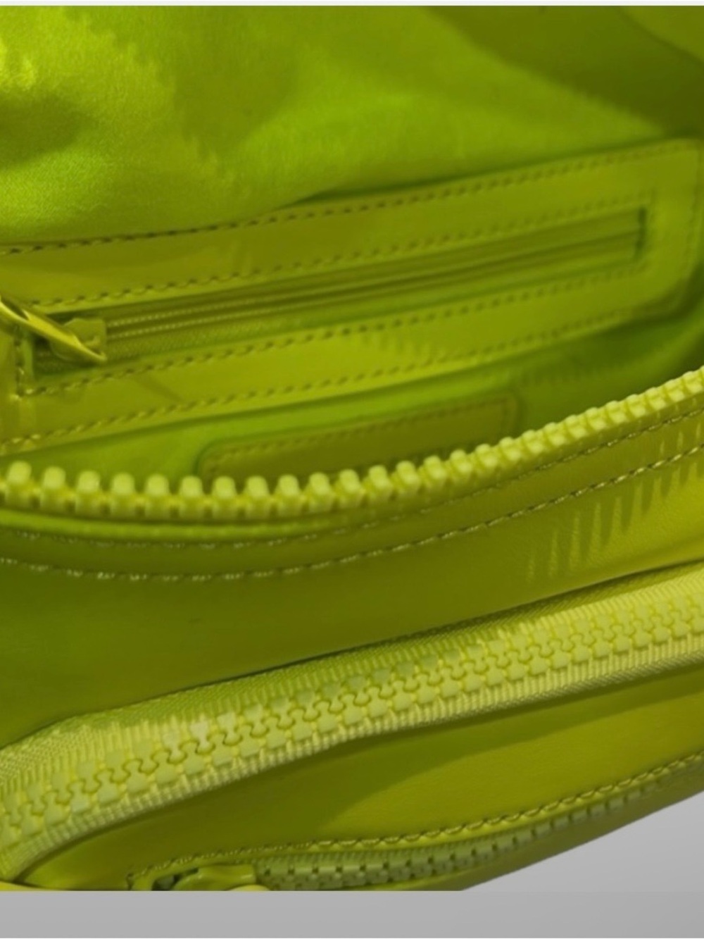 Steve Madden BLively Neon Yellow Convertible Belt Bag NWT - Picture 11 of 12
